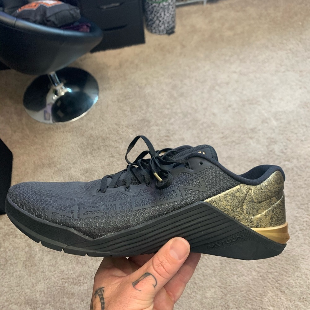 Nike Gold Metcon 5